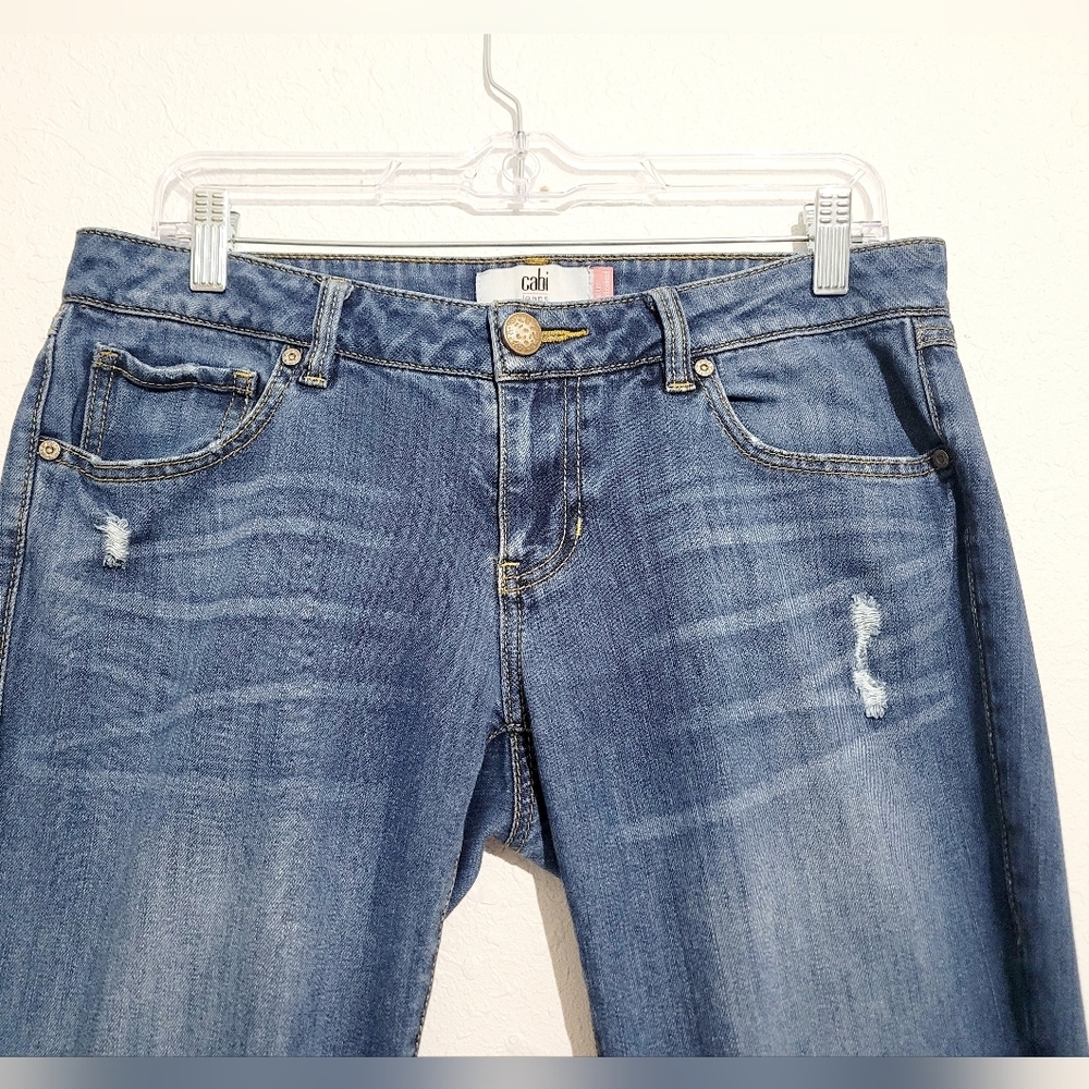 Cabi Boyfriend Jeans Womens Size 6 Distressed Raw Hem Stretch Denim Medium Wash - Picture 3 of 14